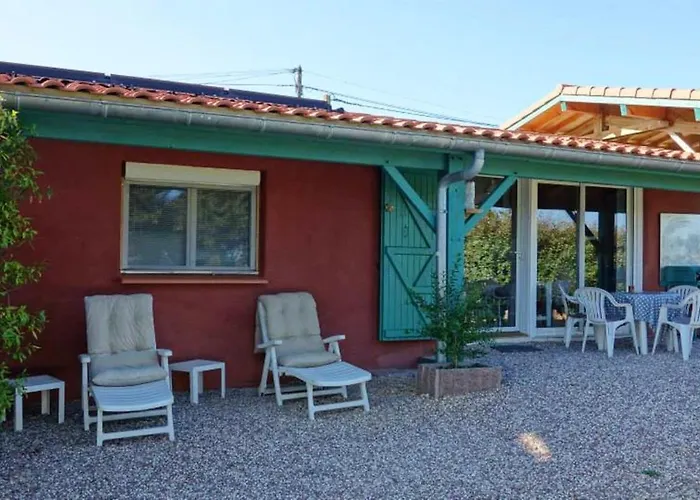 Maison Cosy Avec Piscine Privee A Estibeaux 38 M² Estibeaux